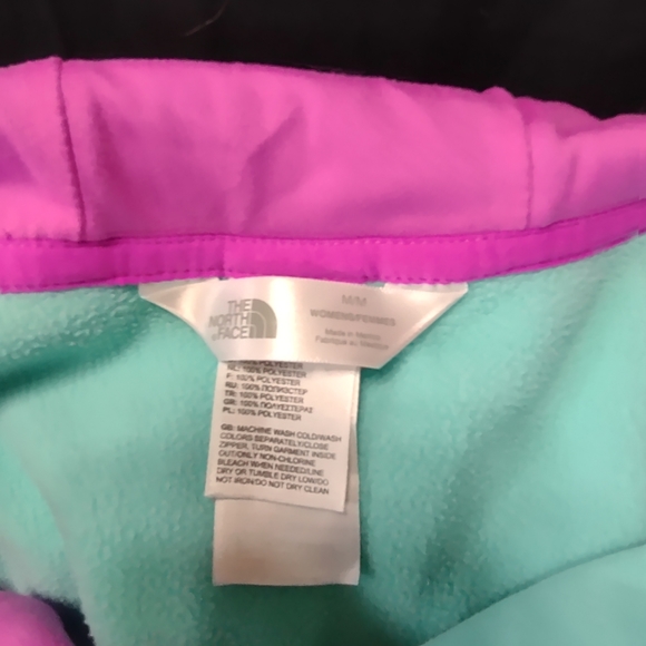 North face sweater pull over Teal and pink. Retails $55 - Picture 4 of 4